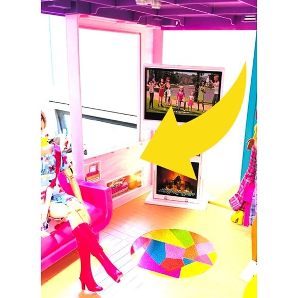 2021 Barbie Dreamhouse First Floor Living Room Pink Wall Replacement Part - Picture 6 of 6